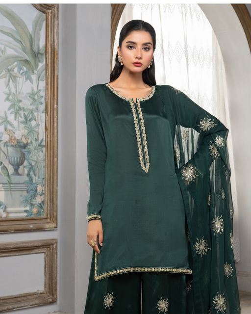 Amazing Suits Looks Sifa Summer Sale Offer 2024-25