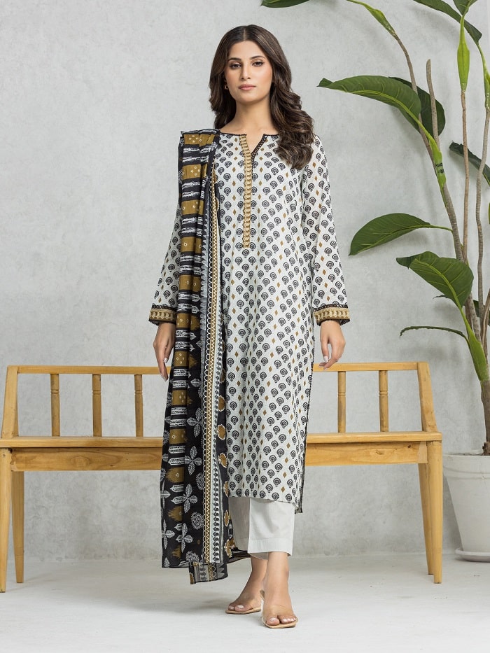 Classy Dress Edenrobe Azadi Stock 2024-25 Upto 50% Off With Price