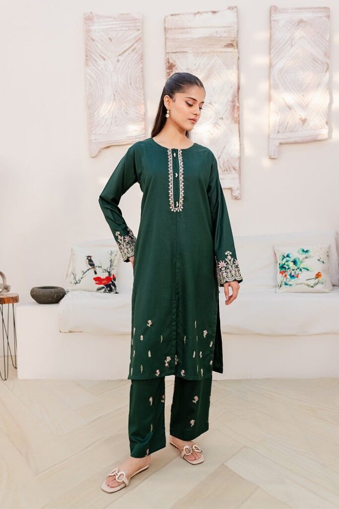 Fashion Suit Design Silayi Pret Sale Offer 2024-25 Upto 50% Off