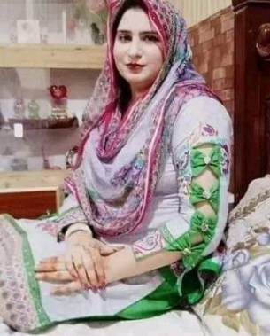 Mara Name Azra Bibi Ha (Divorced) From Multan City