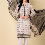 Most Stylish Suit Bonanza Satrangi Stock 2024-25 Flat 35% & 40% Off