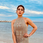 Sara Ali Khan Looks Outfit Sexy Delighted Us With Her Fashion 2024