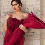 Singer Deepti Sadhwani Hot Picks Waves In The Fashion Industry