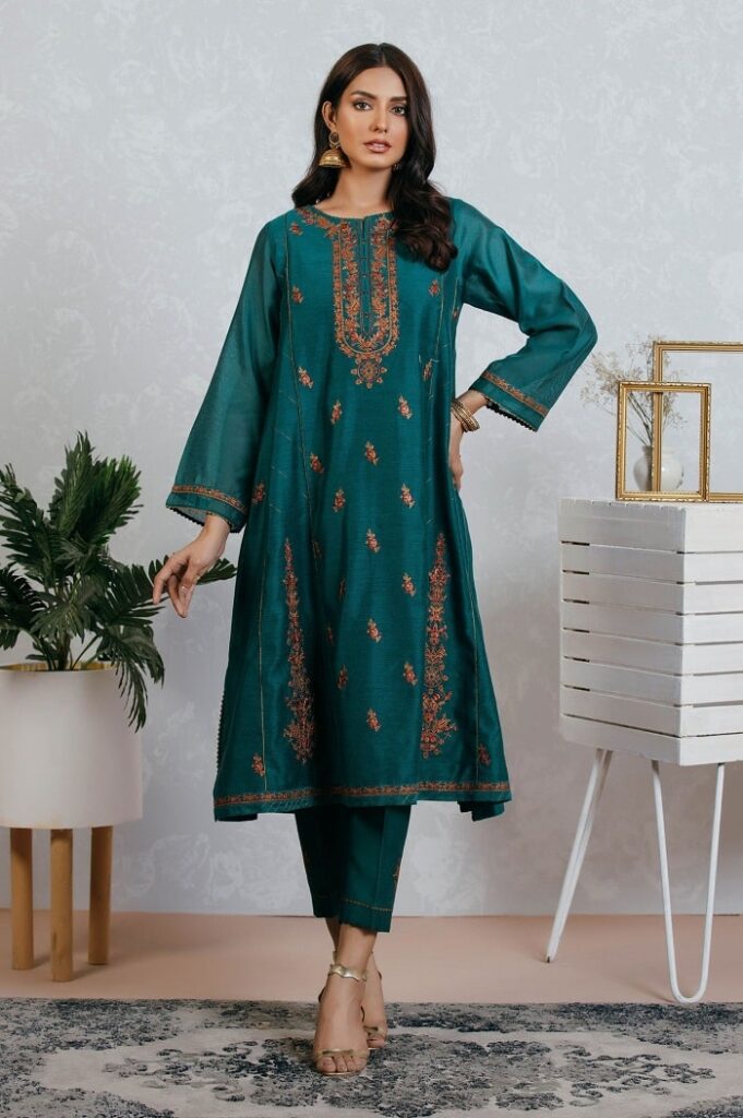 Stylish Suit Back Design Zeen Azadi Sale 2024-25 Flat 50% Off